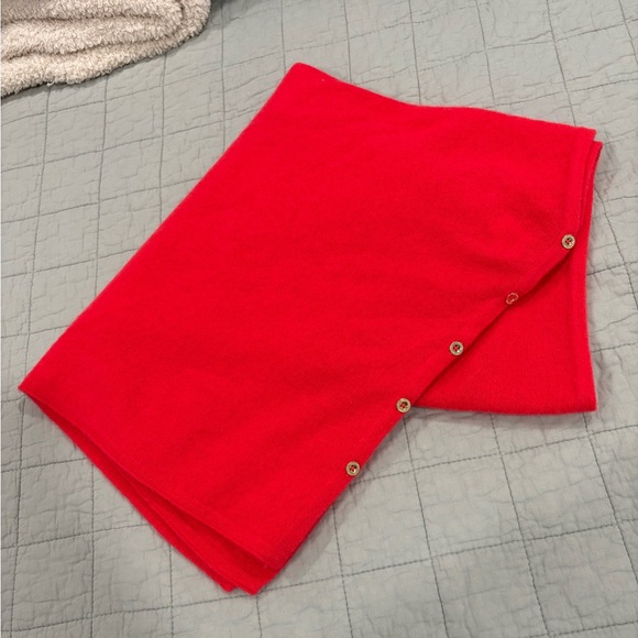 Lilly Pulitzer Sweaters - Lilly Pulitzer Cashmere Harp Wrap Red One Size Gold Buttons